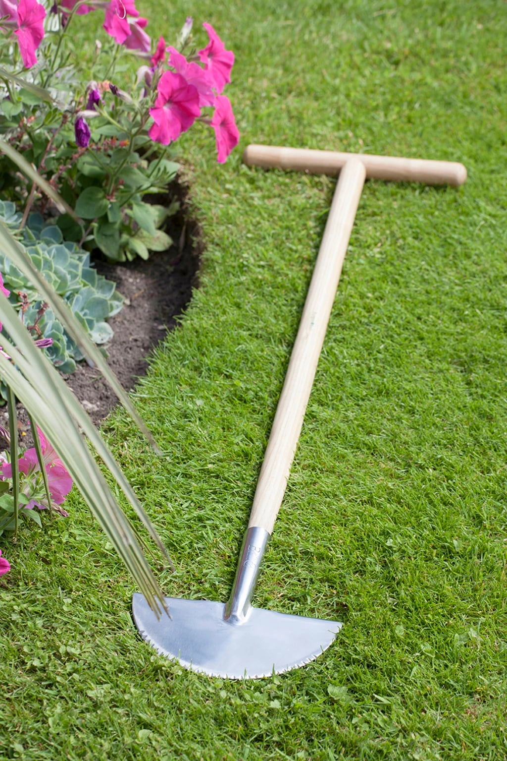 Rasenkantenstecher Aus Edelstahl 9 Rasenkantenstecher Aus Edelstahl – Bild 7